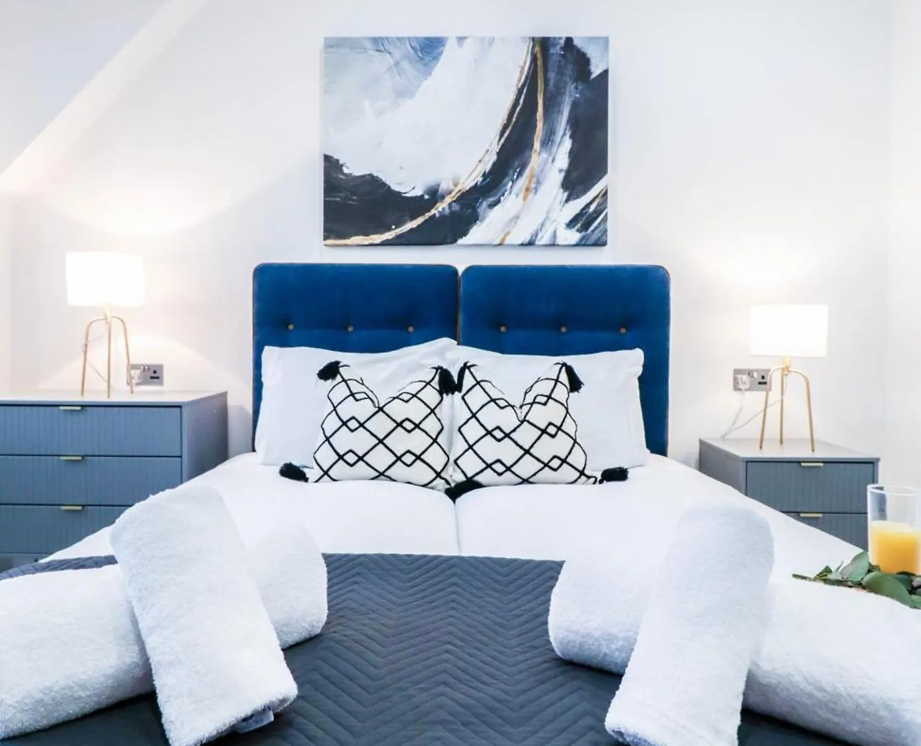 High-End Luxury Apartments - Free Parking And Wifi Included! Staines-upon-Thames United Kingdom